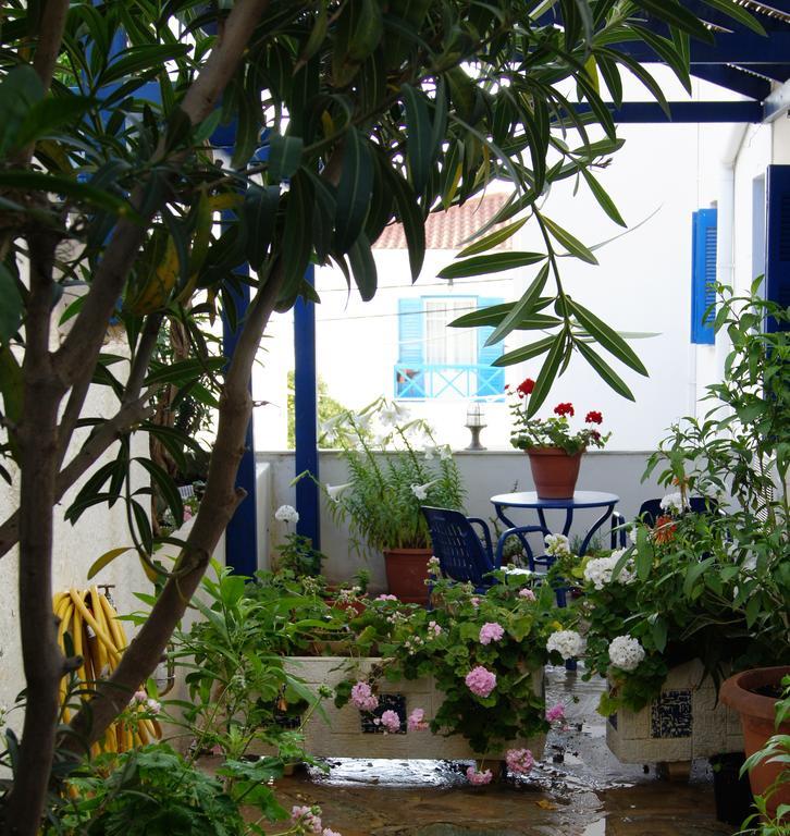 Idroussa Batsíon Exterior foto
