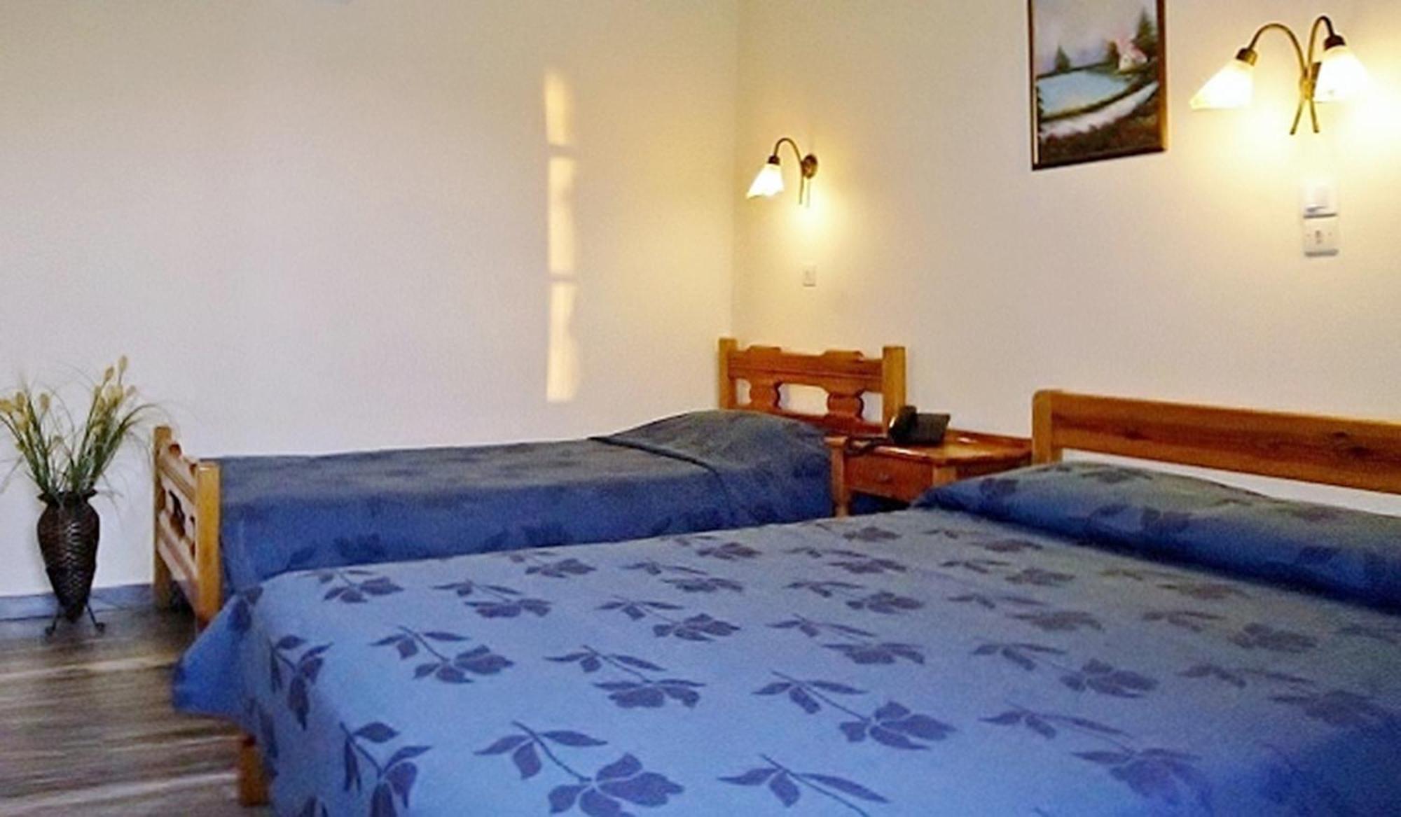 Idroussa Batsíon Quarto foto