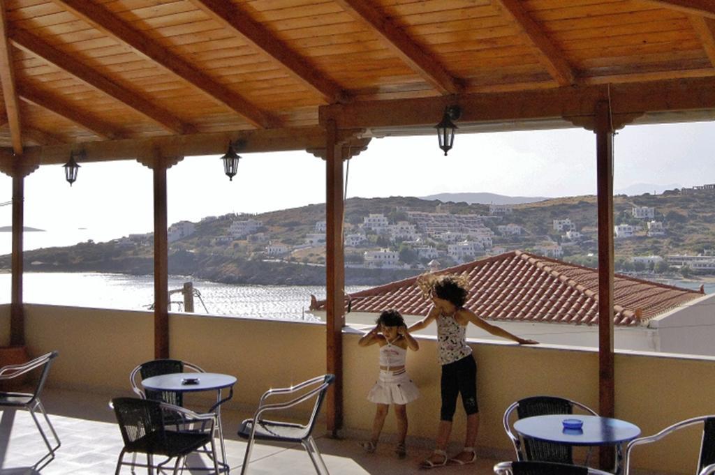 Idroussa Batsíon Exterior foto